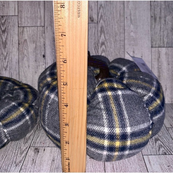 2 Plush Flannel Pumpkins Plaid Stuffed Stackable Decor - Picture 7 of 8